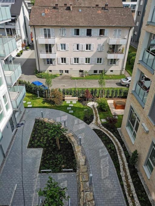 Wohnen Direkt Am Uferpark Mit Grossem Balkon Und Seeblick Apartment *